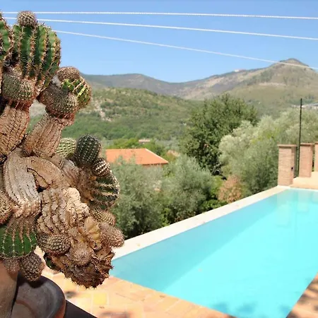 Oasis Piscina E Natura Villa *
